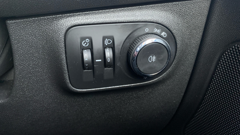 Vauxhall Adam 1.2i Energised 3dr Petrol Hatchback